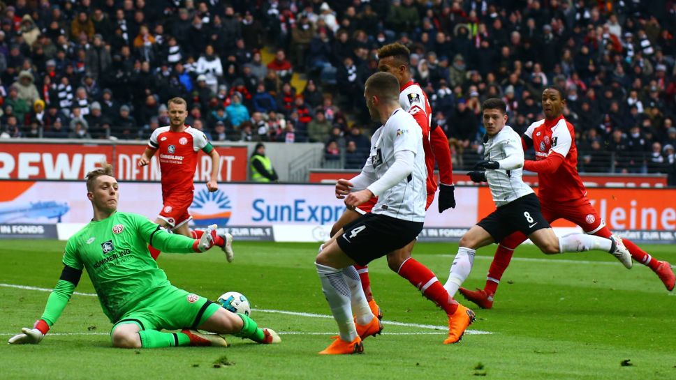 Nhận định Mainz vs Eintracht Frankfurt 21h30 ngày 09/01/2021