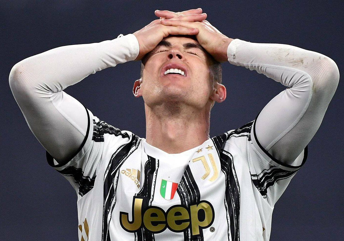 Thị trường chuyển nhượng 11/03/2021: Juve không muốn giữ Ronaldo