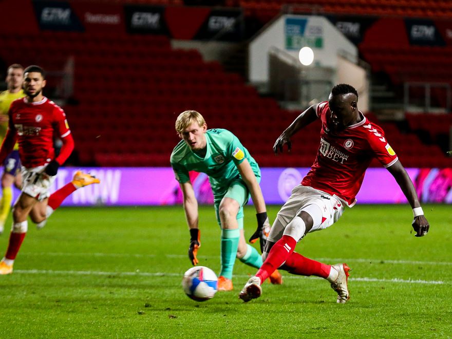 Nhận định Bristol City vs Huddersfield 22h00 ngày 18/12