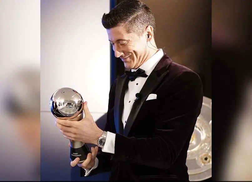 Bản tin bóng đá 19/01/2022: Robert Lewandowski giành giải thưởng Cầu thủ nam xuất sắc nhất năm của FIFA
