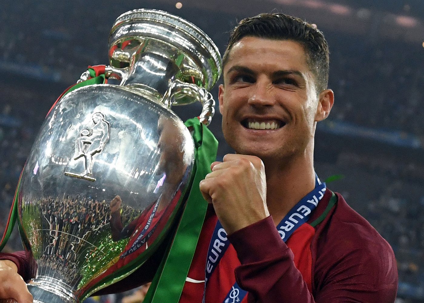 Top 5 thời điểm tuyệt vời nhất của Cristiano Ronaldo với đội tuyển Bồ Đào Nha