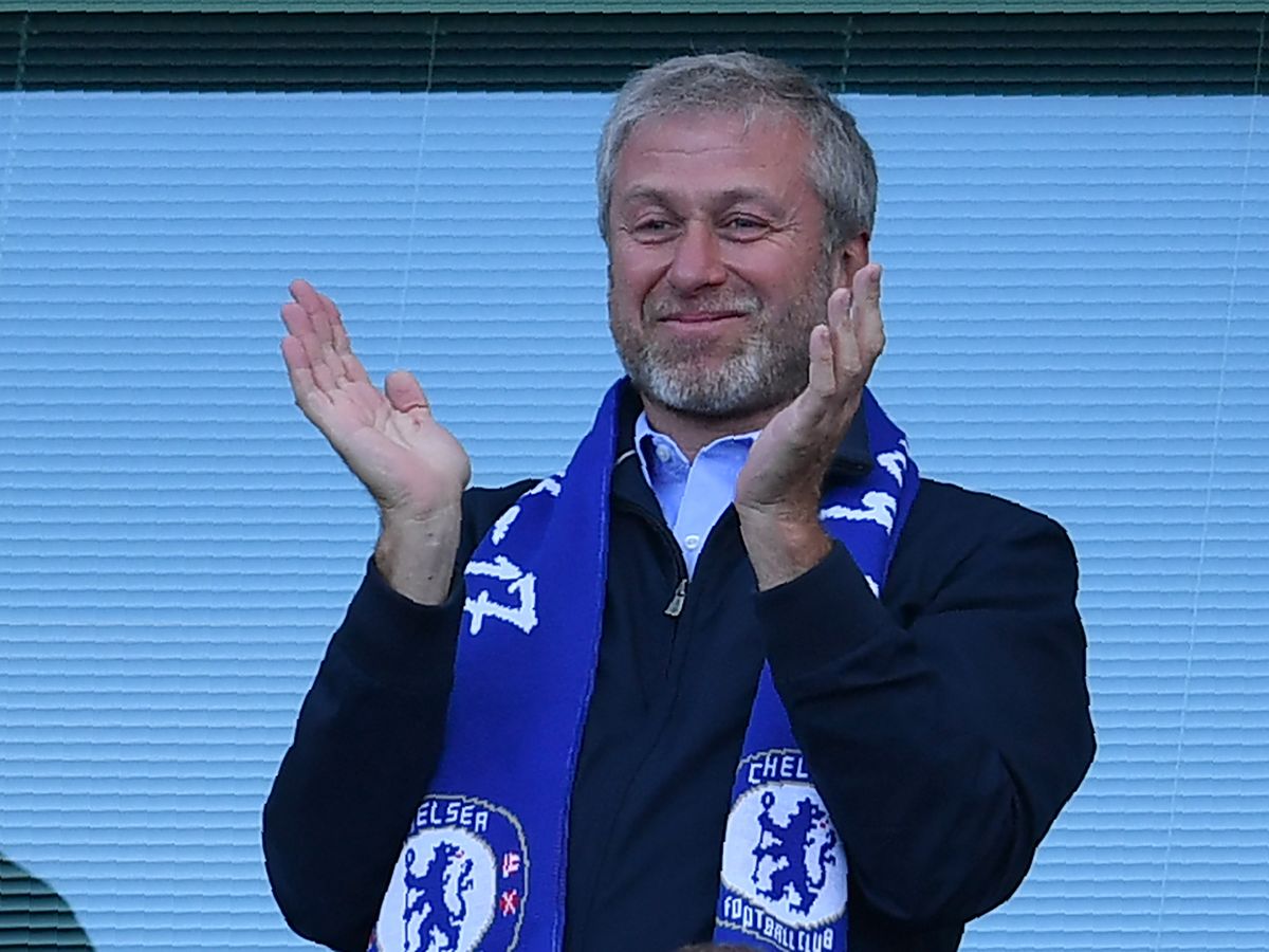 Bản tin bóng đá 27/02/2022: Roman Abramovich từ bỏ quyền quản lý và chăm sóc Chelsea
