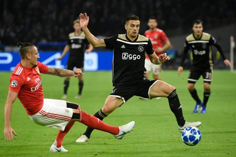 Nhận định Benfica vs Ajax 03h00 ngày 24/02/2022