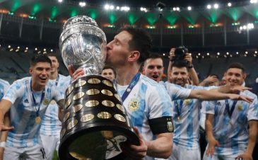 Top 5 thời điểm tuyệt vời nhất của Messi với đội tuyển Argentina
