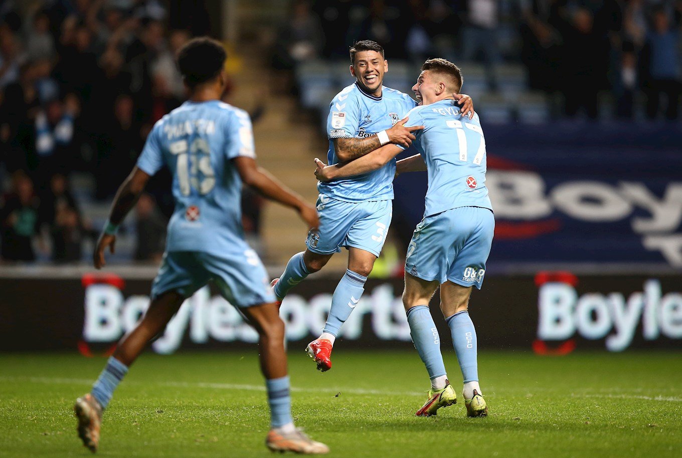 Nhận định Coventry vs Luton 02h45 ngày 09/03