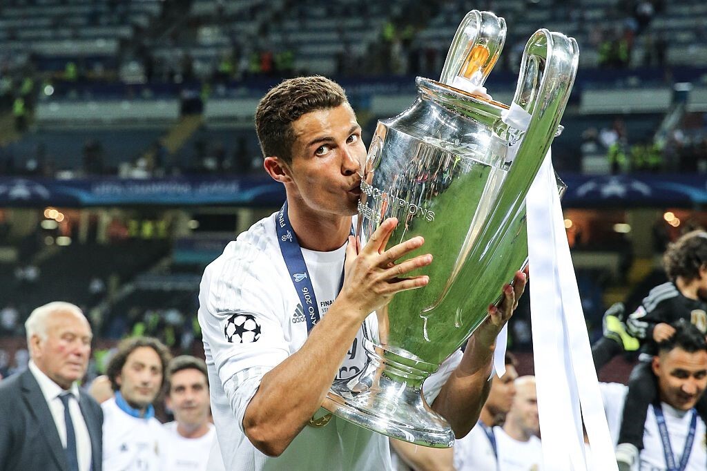 Top 5 cầu thủ vĩ đại nhất mọi thời đại trong lịch sử UEFA Champions League cho đến nay (tháng 3-2023)
