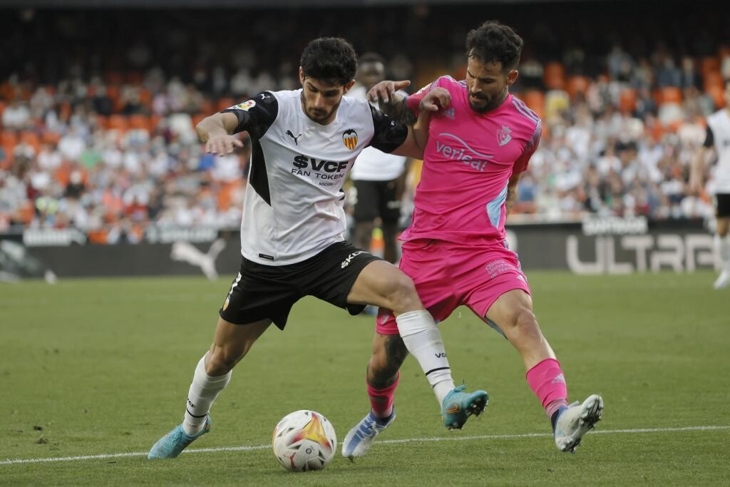 Nhận định Valencia vs Osasuna 00h30 ngày 28/08