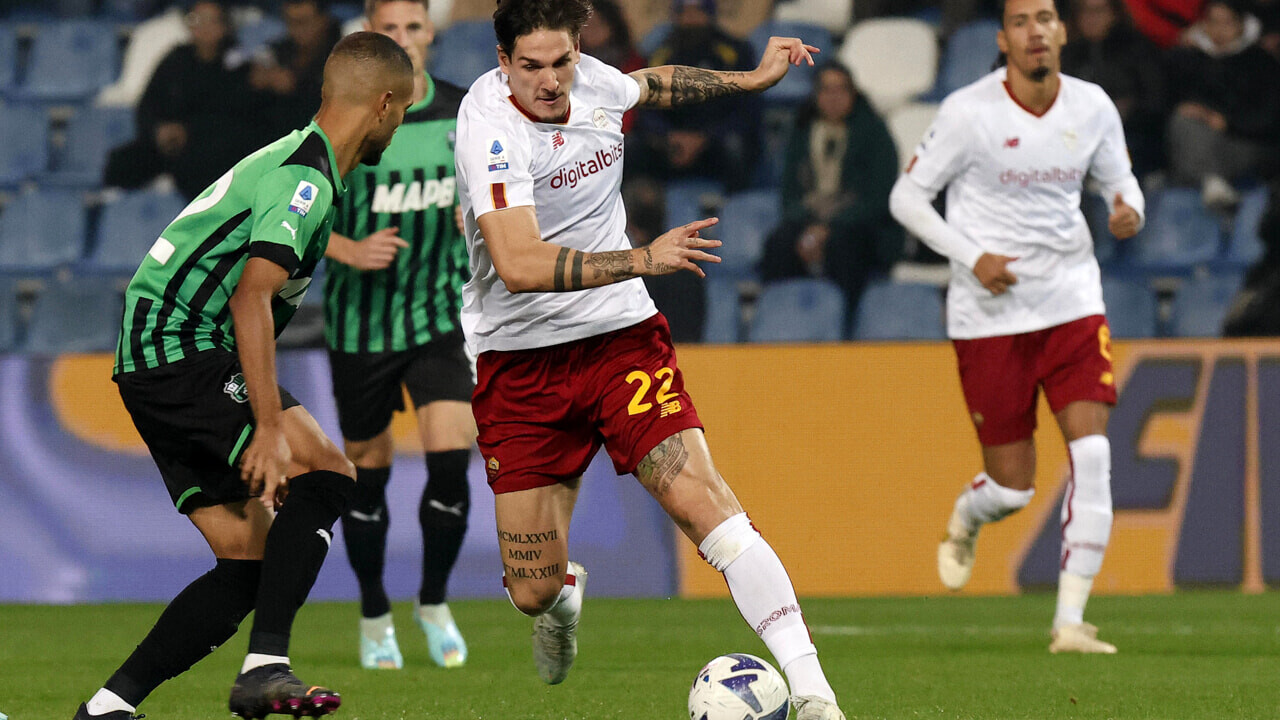 Nhận định Sassuolo vs AS Roma 00h00 ngày 04/12/2023